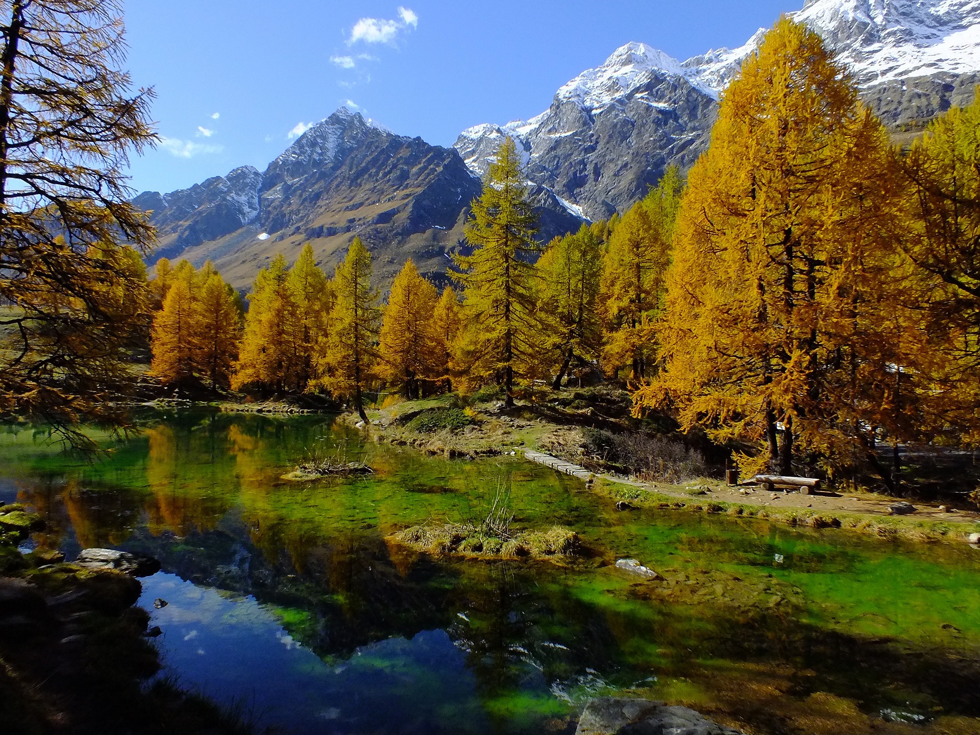 Valle d’Aosta: le vallate di montagna più belle da visitare in autunno per il Foliage