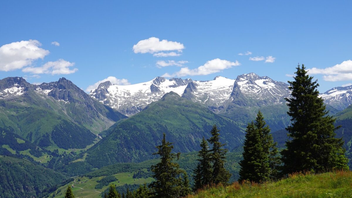 paesaggio alpino Disentis Sedrun